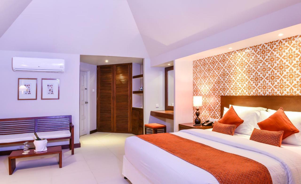 Adaaran Select Huduran Fushi Hotel Hudhuranfushi Buitenkant foto